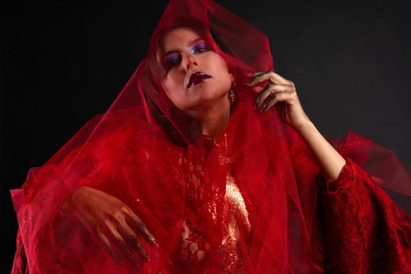 Cutting-Edge Textile Innovations Revolutionizing Women"s Fashion in the UK