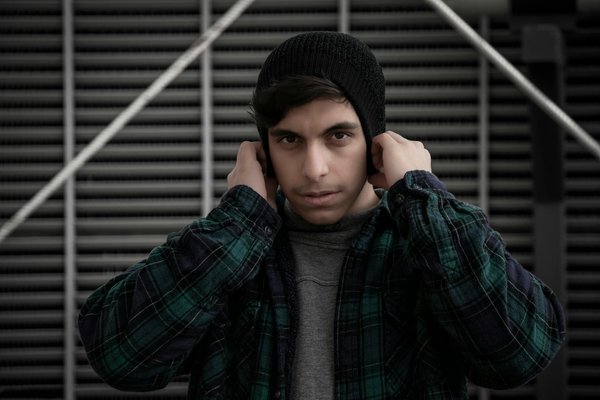 Elevate your daytime style: inspiring silk kimono outfits for trendy london adventures